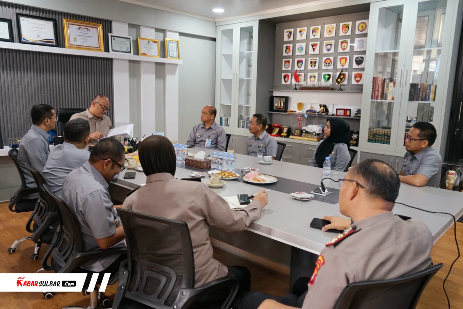 Kakanwil dan Pimti Kemenkum Sulbar Audiensi dengan Kapolda, Perkuat Sinergi Penegakan Hukum